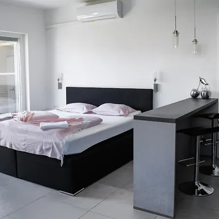 Apartment Point Zero