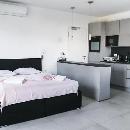 Apartment Point Zero *